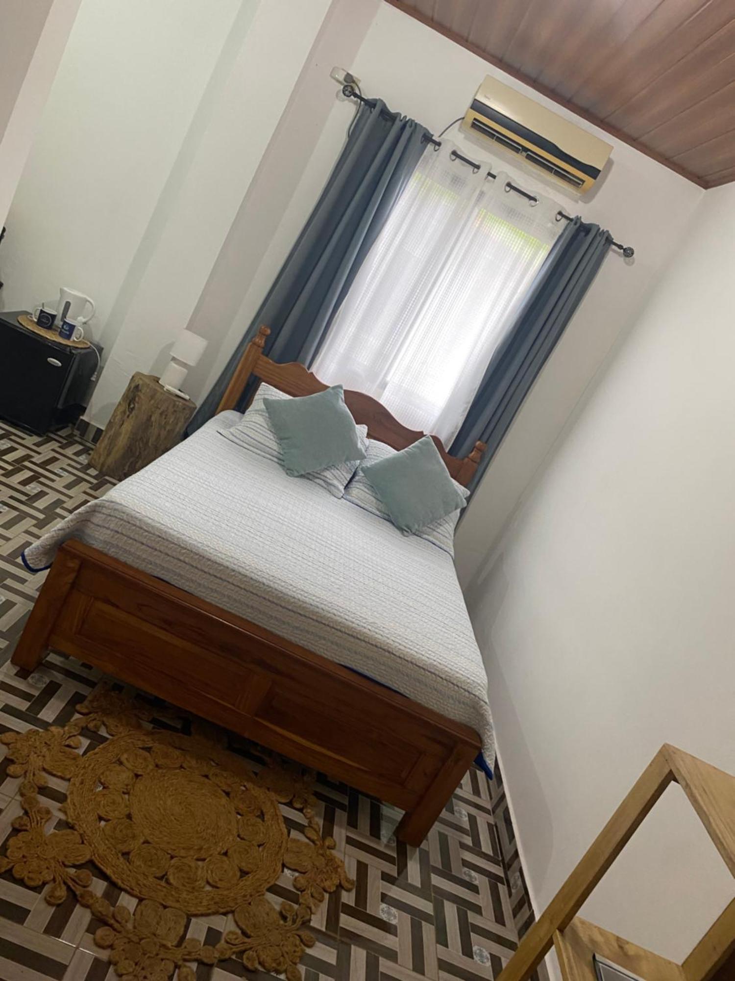 Ocekepala Hotel Palmilla Екстериор снимка